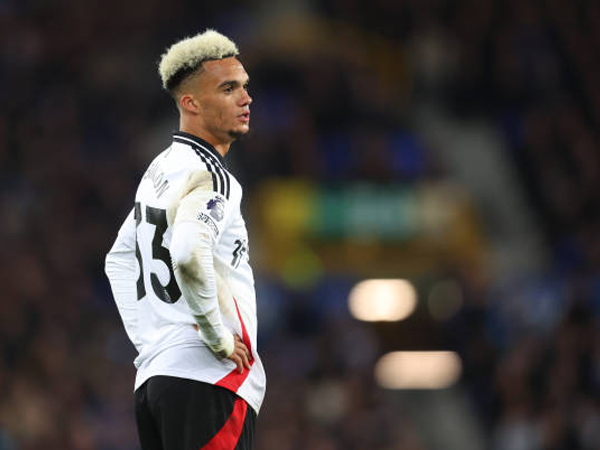 Antonee Robinson Jadi Incaran Liverpool dan Man United, Fulham Waspada