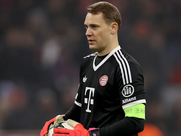 Oliver Kahn Desak Manuel Neuer Mulai Buat Rencana Pensiun