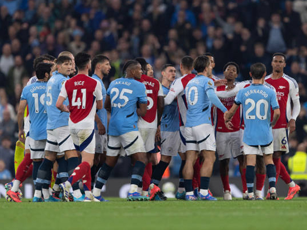 Saat Raksasa Terlihat Rentan, Mengapa Man City dan Arsenal Mulai Kalahan?