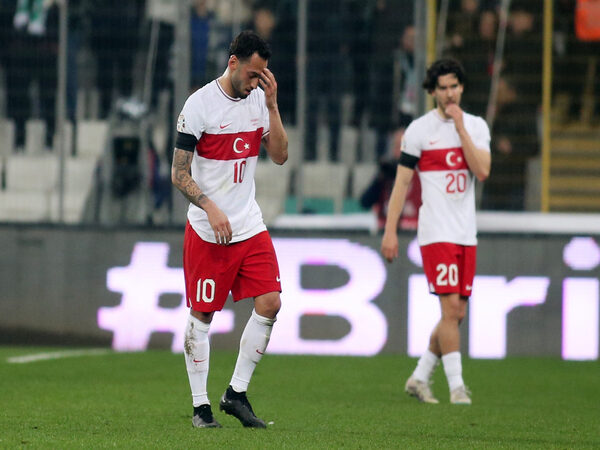 Hakan Calhanoglu