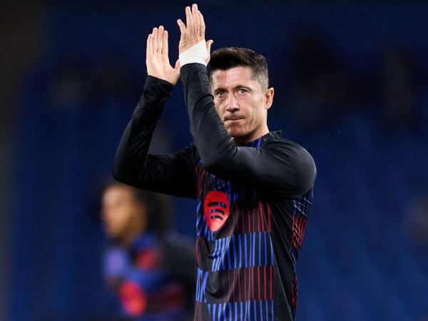 Punya Robert Lewandowski, Barcelona Belum Butuh Striker Baru