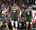 Giannis Antetokounmpo Pimpin Bucks Sudahi Perlawanan Bulls