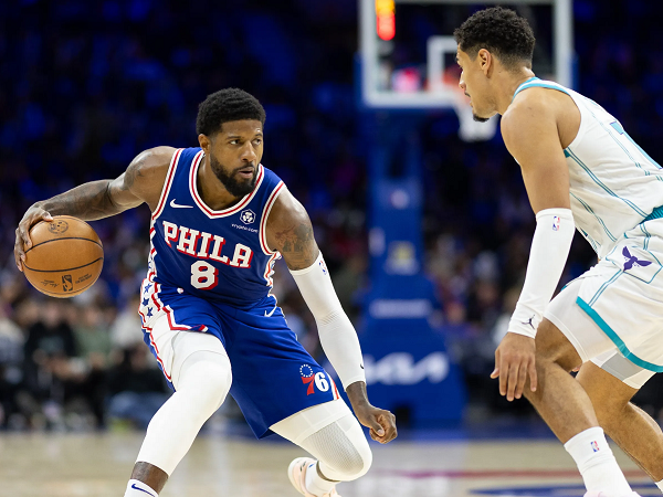 Jeff Teague klaim Paul George terlambat bergabung dengan 76ers.