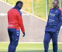 Patrick Vieira Resmi Bertemu Kembali Balotelli di Sesi Latihan Genoa