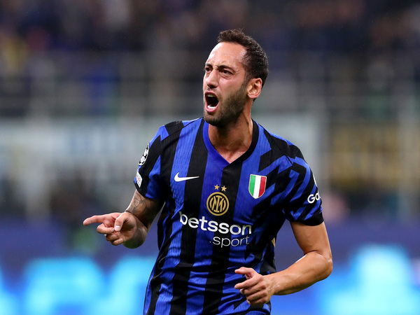 Hadapi Hellas Verona, Inter Tak Diperkuat Hakan Calhanoglu