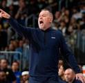 Mike Malone Ingin Pemain Nuggets Tak Terlalu Andalkan Jokic