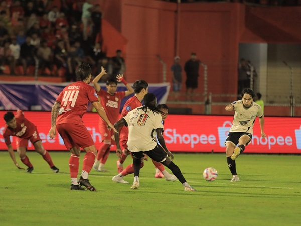 Pemain PSM Makassar, Victor Luiz di laga kontra Semen Padang FC