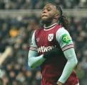 Bahagianya Aaron Wan-Bissaka Usai Cetak Gol Pertama Bagi West Ham