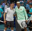 Bagi Denis Shapovalov, Roger Federer Buat Lawan Seperti Petenis Junior