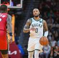 Damian Lillard Siap Memikul Beban Berat Saat Antetokounmpo Absen