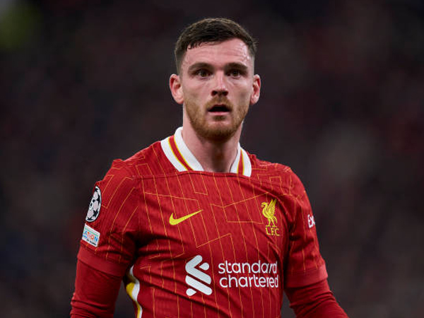 Andy Robertson Akui Jamie Carragher Jadi Bahan Obrolan Pemain Liverpool