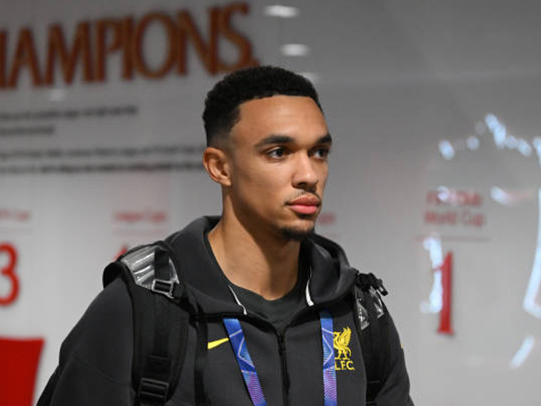 Siap Tampil Lawan Man City, Arne Slot Konfirmasi Trent Alexander-Arnold Fit