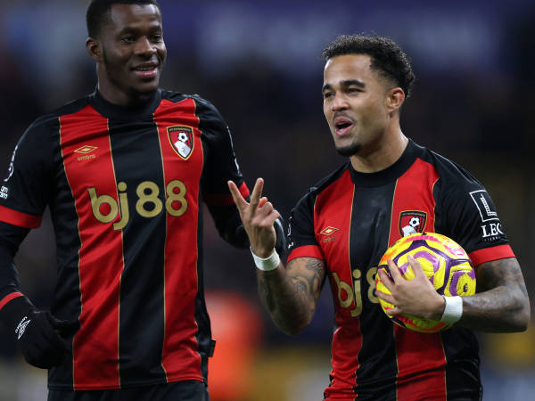 Justin Kluivert Cetak Hat-trick Penalti, Bournemouth Bungkam Wolves 4-2