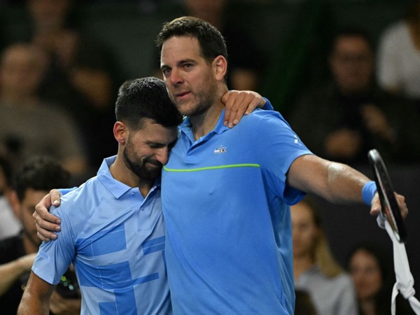 Novak Djokovic Dan Juan Martin Del Potro Berlinang Air Mata Usai Laga Emosional Ini