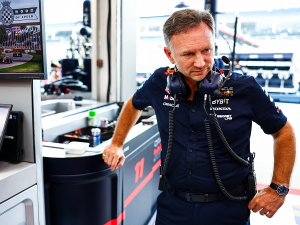 Christian Horner belum tentukan masa depan dari Sergio Perez.