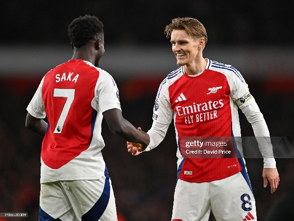 Bukayo Saka dan Martin Odegaard