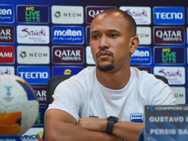 Bek Persib, Gustavo Franca