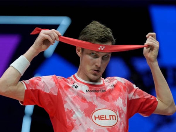 Viktor Axelsen Kritik Kebijakan BWF Yang Tetap Denda Pemain Meskipun Cedera