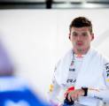 Max Verstappen Sebut George Russell Terlalu Mendramatisir Kejadian