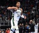 Giannis Antetokounmpo Antarkan Bucks Hempaskan Nets