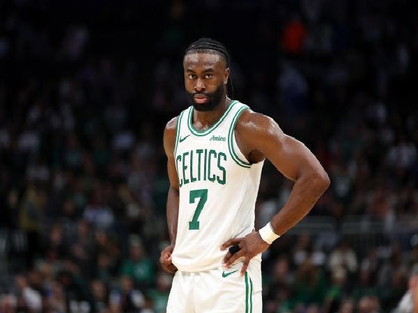 Jaylen Brown Merasa Aneh Melawan Marcus Smart