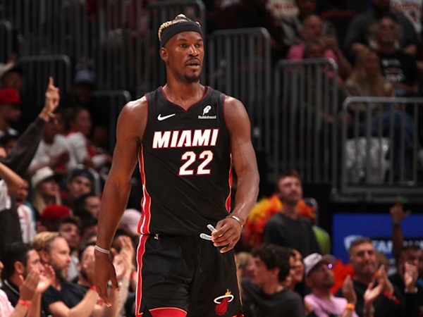 Rockets Bantah Akan Mendatangkan Jimmy Butler