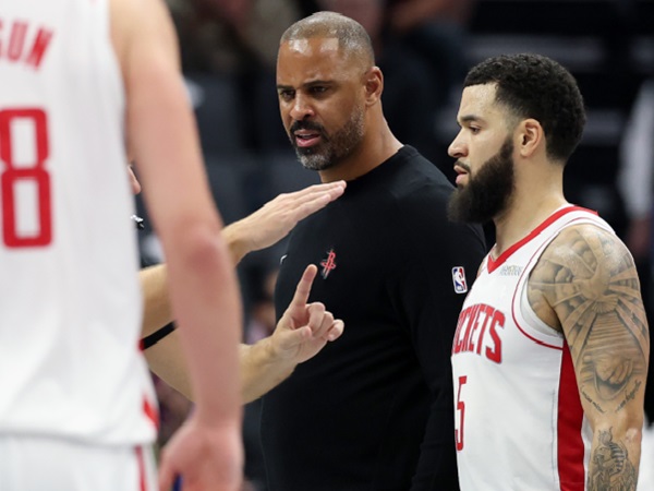 Ime Udoka Puji Pertahanan Rockets Saat Kalahkan Warriors