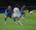 Permalukan Malut United 2-0, Persib Jaga Tren Positif di Liga