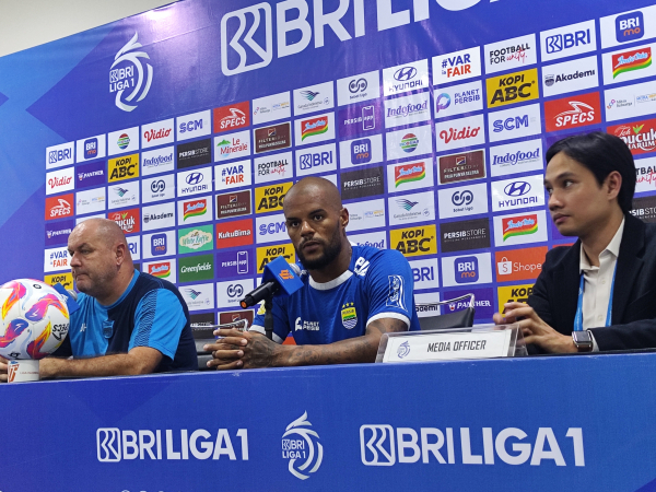 Striker Persib, David da Silva mencetak gol ke-100 di Liga 1