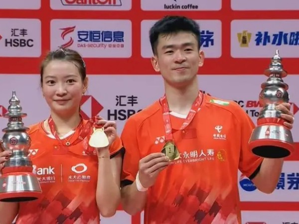 Zheng Siwei/Huang Yaqiong Kampiun BWF World Tour Finals 2024