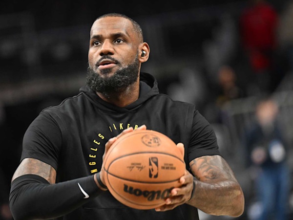 LeBron James Kembali ke Susunan Pemain Saat Hadapi Grizzlies