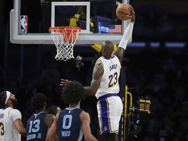 LeBron James Membantu Lakers Tuntaskan Dendam ke Grizzlies