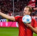 Lemari Khusus Bola Hat-Trick Harry Kane, Warisan Sang Pencetak Gol