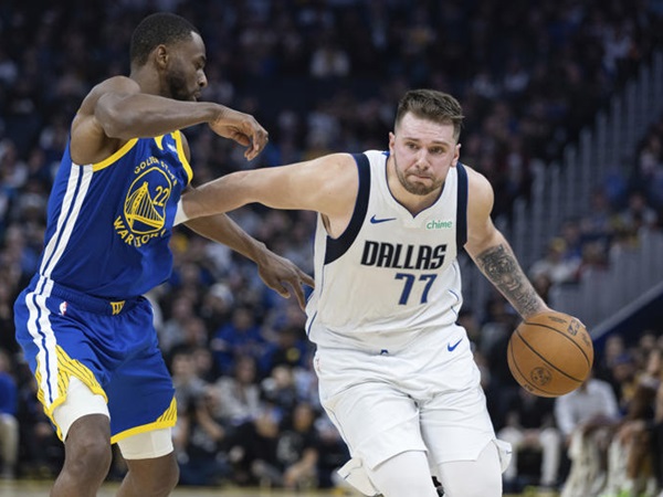 Luka Doncic Cetak Triple-double Saat Mavericks Bungkam Warriors