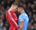 Rasmus Hojlund Sindir Kyle Walker di Instagram Setelah Derby Manchester