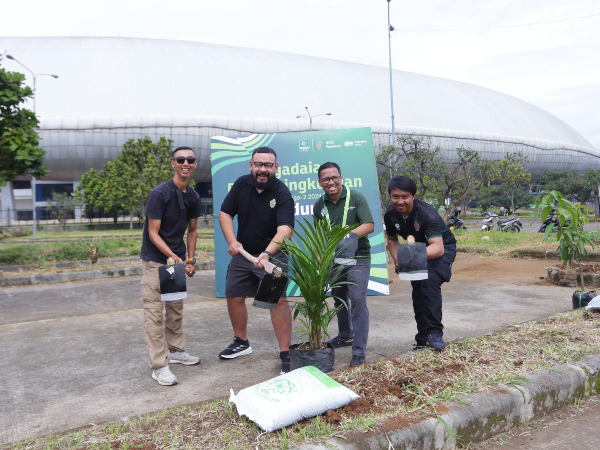 PSKC Gelar Kegiatan Tanam Pohon dan Bersih-Bersih Stadion