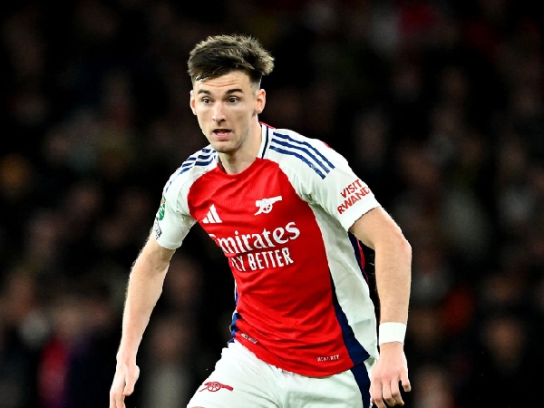 Bek kiri Arsenal, Kieran Tierney