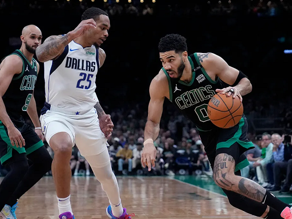 Jayson Tatum sebut Celtics beruntung tak hadapi Nuggets di laga final tahun lalu.