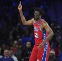 Joel Embiid Dominasi Pimpin Sixers Libas Hornets