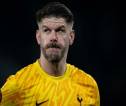 Lakukan Blunder Fatal vs MU, Postecoglou Bela Fraser Forster