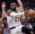 LeBron James Pimpin Lakers embali Tumbangkan Kings