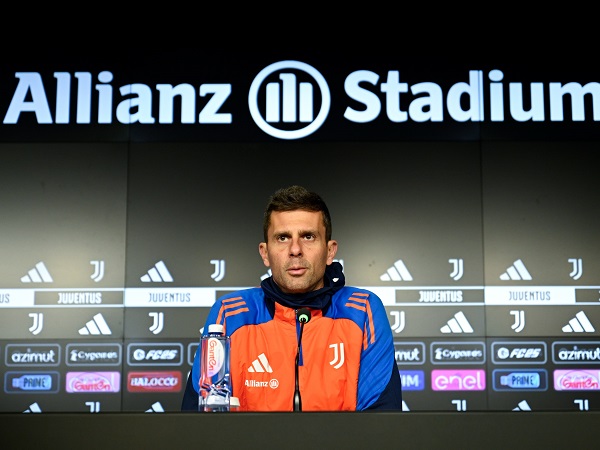 Thiago Motta Ogah Ungkap Penilaiannya terhadap Juventus di Paruh Pertama