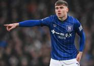 Leif Davis Jadi Sorotan dalam Kekalahan Telak Ipswich Town dari Newcastle