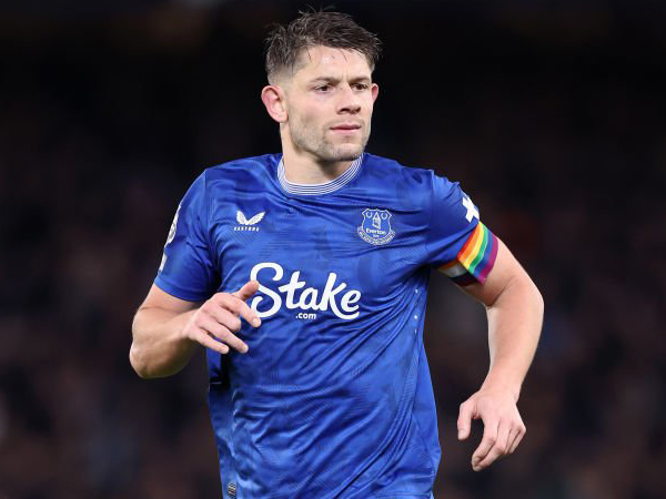 Tahan Imbang Chelsea, James Tarkowski Puji Performa Everton