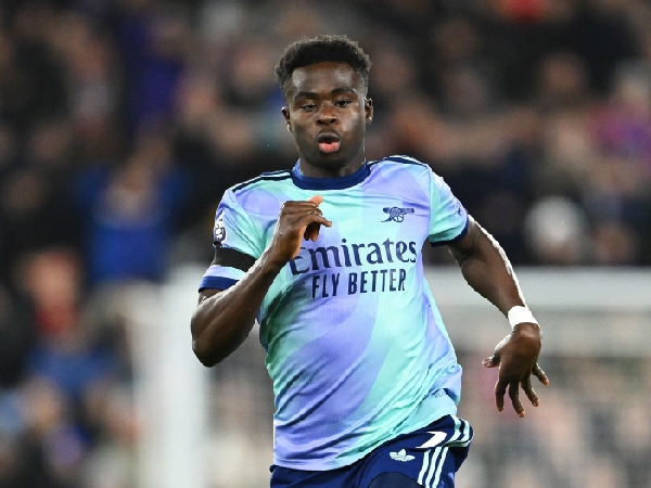 Winger Arsenal, Bukayo Saka, mengalami cedera hamstring serius