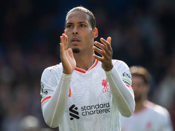 Virgil van Dijk Tegaskan Liverpool Tak Terlena dengan Trofi