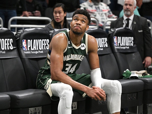 Giannis Antetokounmpo Heran Bucks Tak Terpilih Bermain di Christmas Game