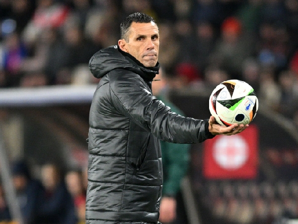 Gus Poyet memulai tantangan baru di K-League bersama Jeonbuk Hyundai