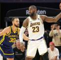 Stephen Curry Nikmati Duel Melawan LeBron James