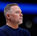 Mike Malone Kesal Dengan Rumor Trade Yang Menyerbu Pemain Nuggets